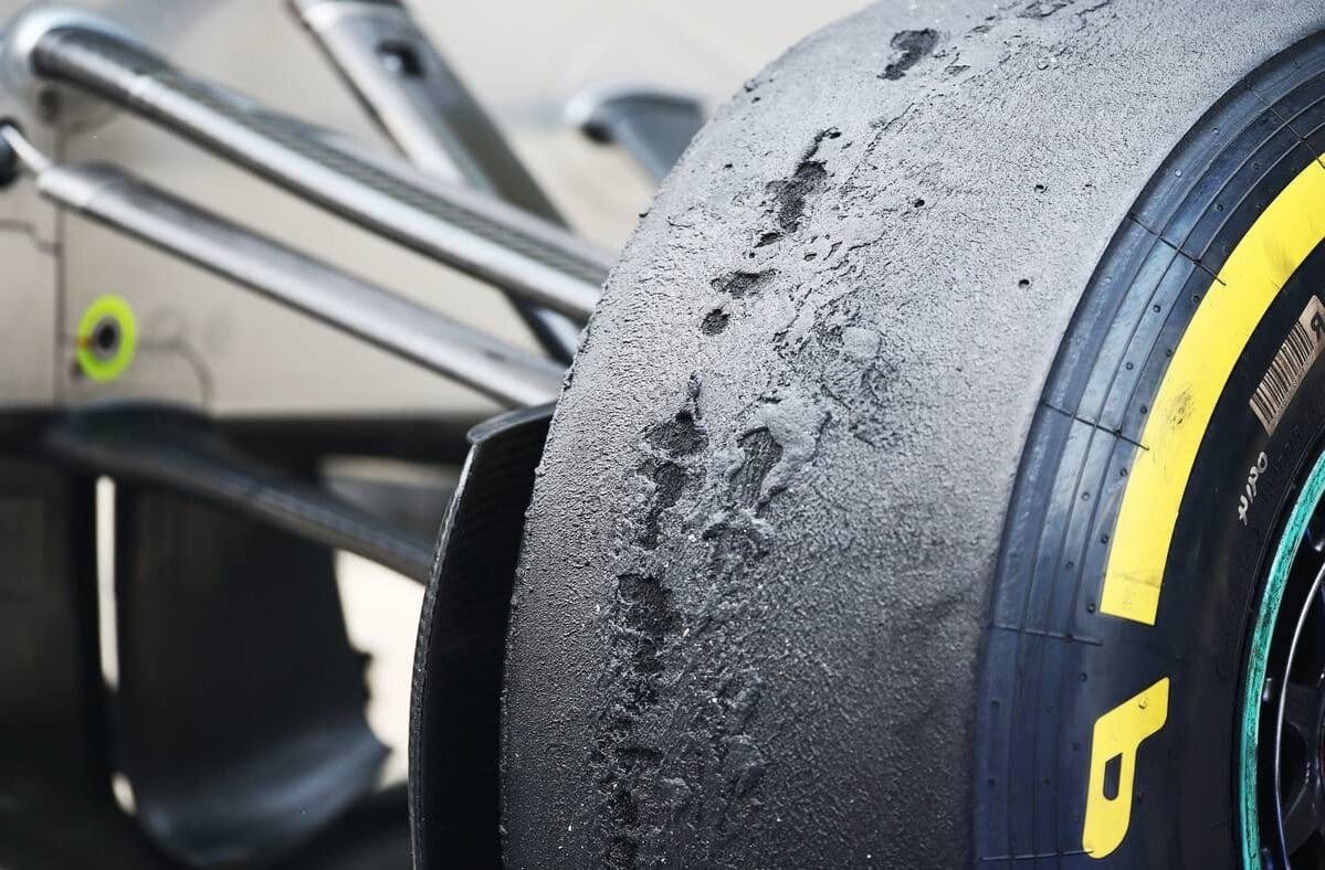 - Qu'est-ce que le grainage des pneus en F1 ?