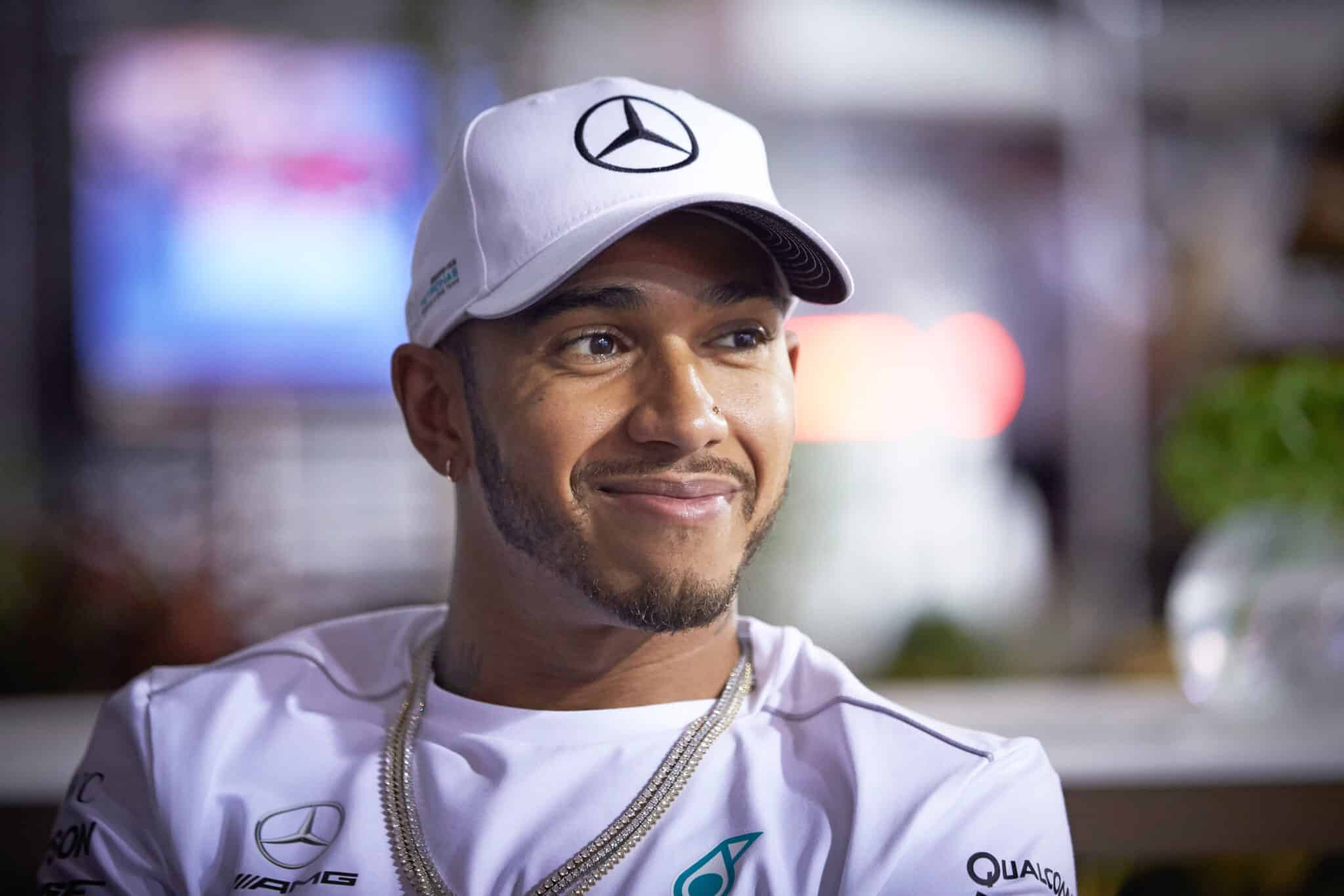 - Lewis Hamilton dévoile sa nouvelle équipe au Grand Prix F1 de Miami après la sortie d'Angela Cullen