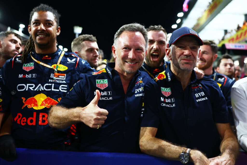 - L'équipe Red Bull F1 signe un nouveau contrat avec Newey