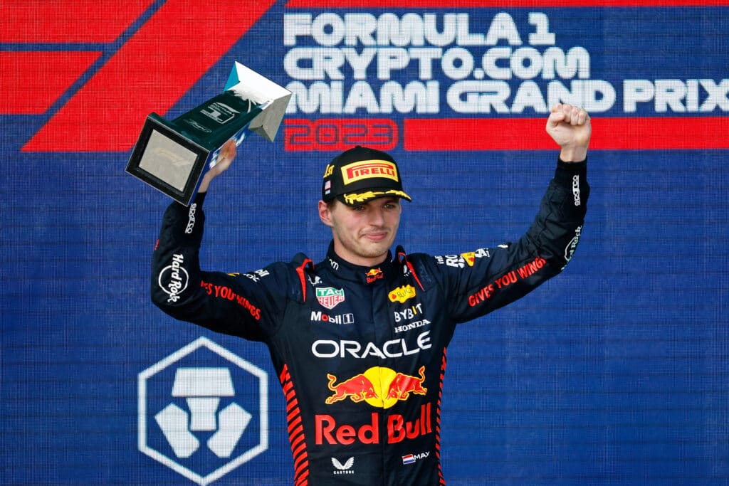 - F1 Miami GP : Verstappen revient de la neuvième place sur la grille pour s'imposer !